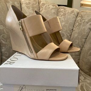 Ann Taylor Kristen leather side zip wedges, pale camel, 8